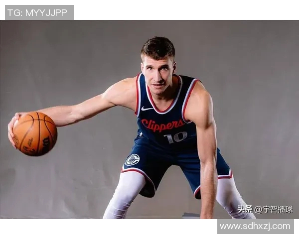 灰熊队在最新一场比赛中遭遇挫折：战术调整与球队未来