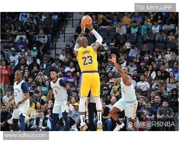 快船不敌湖人，遭遇三连败：这场比赛给了我们怎样的启示？