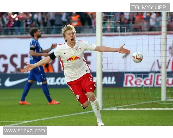 莱比锡红牛逆转击败弗赖堡,豪取三分助力德甲冠军争夺 莱比锡红牛逆转击败弗赖堡,豪取三分助力德甲冠军争夺