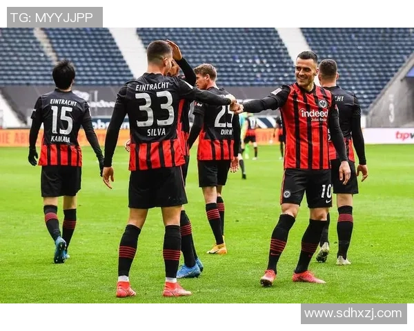 勒沃库森客场逆转胜法兰克福，豪取3分！