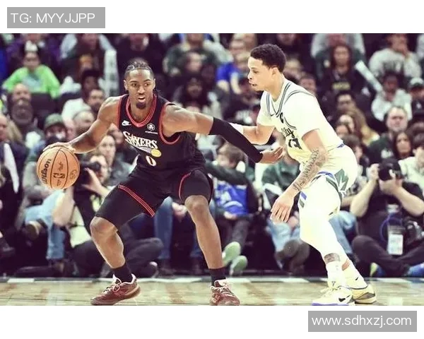 雄鹿队壮烈反扑，逆转76人队获得胜利：篮球场上的逆转奇迹