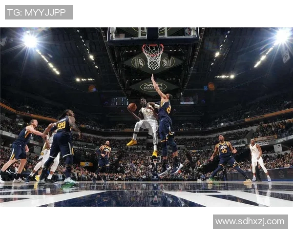 步行者大胜活塞，奥拉迪波表现抢眼砍下25分——精彩比赛回顾与分析